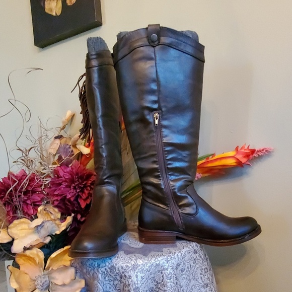 XOXO Shay Western Inspired Boot - Picture 4 of 5